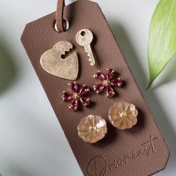 DownEast Jewelry - 💕 GARDEN CHARM EARRING SET